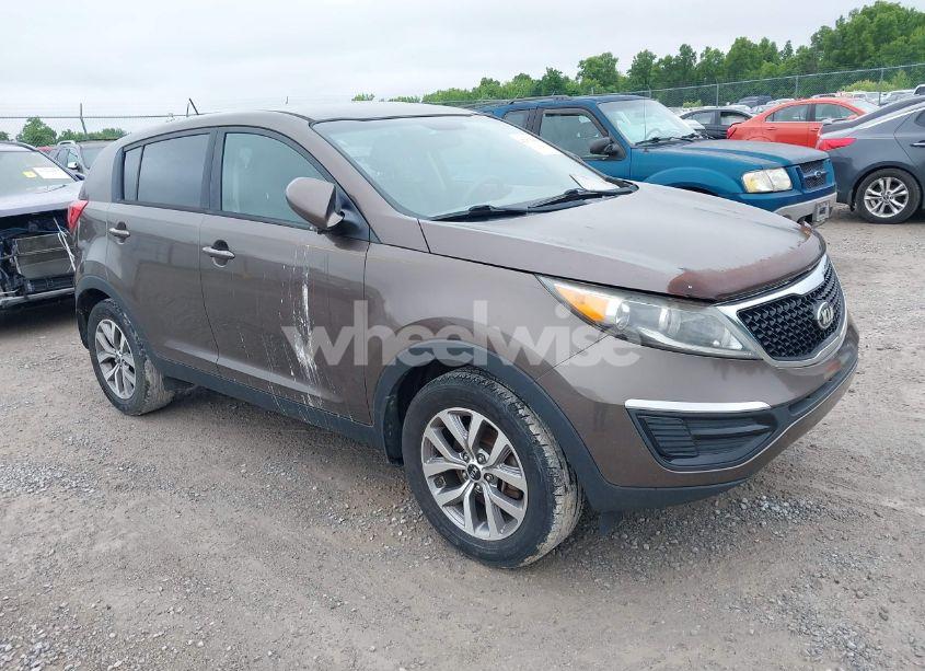 2015 Kia Sportage LX (VIN KNDPB3ACXF7747723) main photo