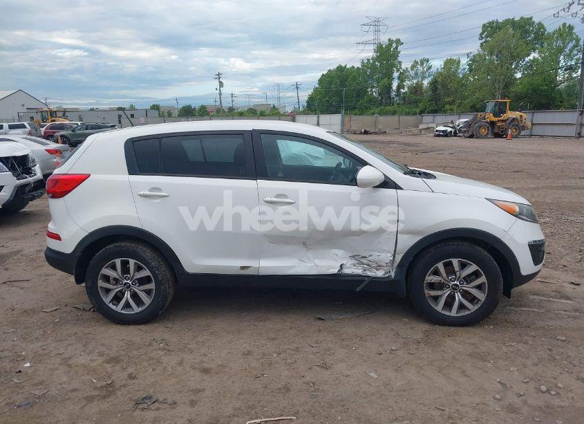 Photo 13 of 2015 Kia Sportage LX (VIN KNDPB3ACXF7793956)