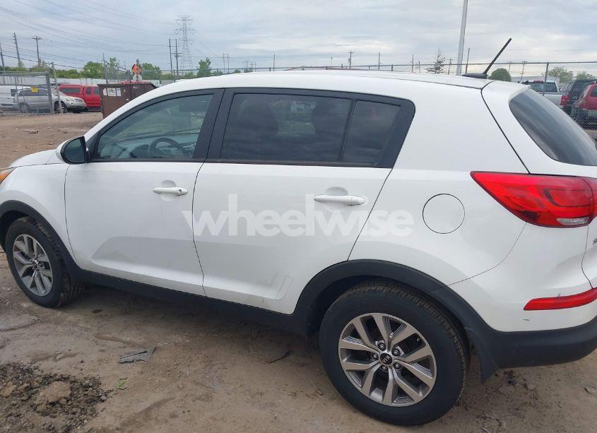 Photo 14 of 2015 Kia Sportage LX (VIN KNDPB3ACXF7793956)