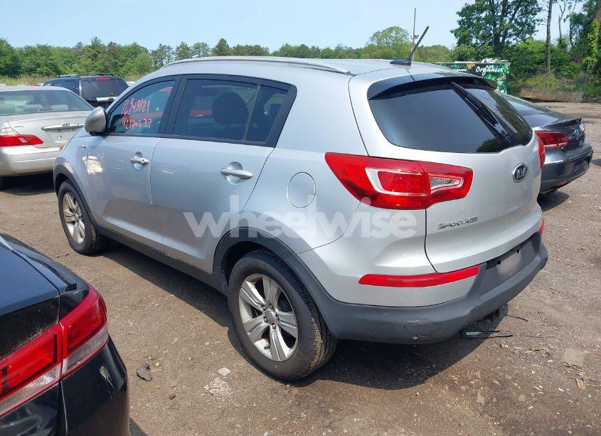 Photo 3 of 2011 Kia Sportage LX (VIN KNDPBCA20B7026845)