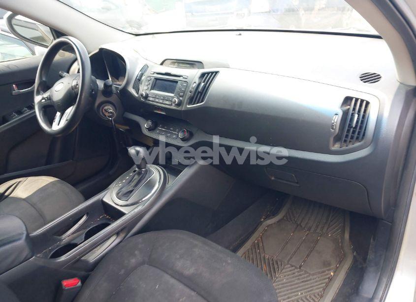 Photo 5 of 2011 Kia Sportage LX (VIN KNDPBCA20B7026845)