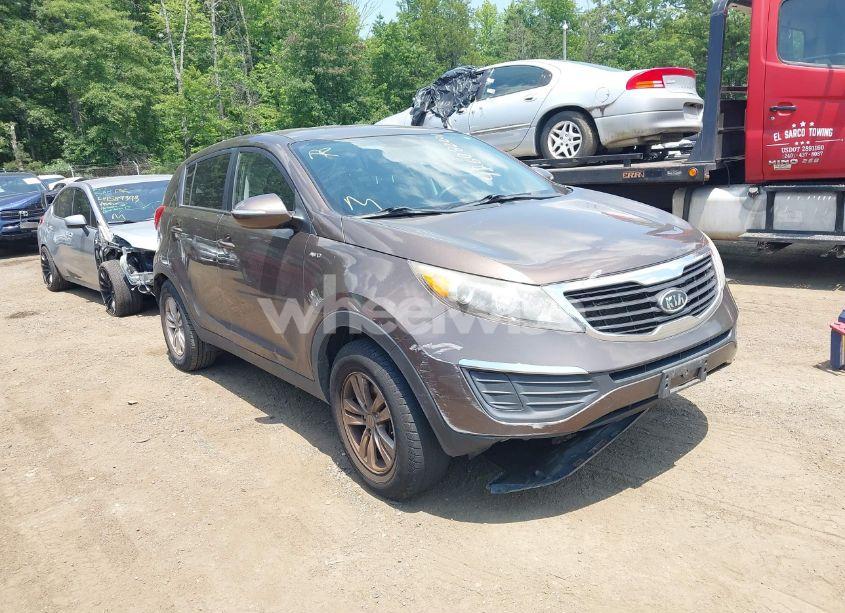 2011 Kia Sportage LX (VIN KNDPBCA21B7089890) main photo
