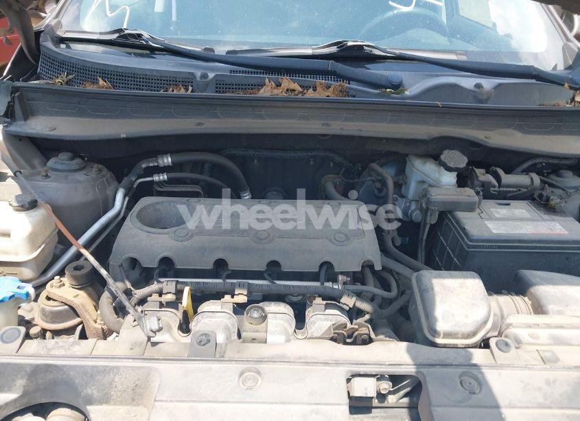 Photo 10 of 2011 Kia Sportage LX (VIN KNDPBCA21B7089890)