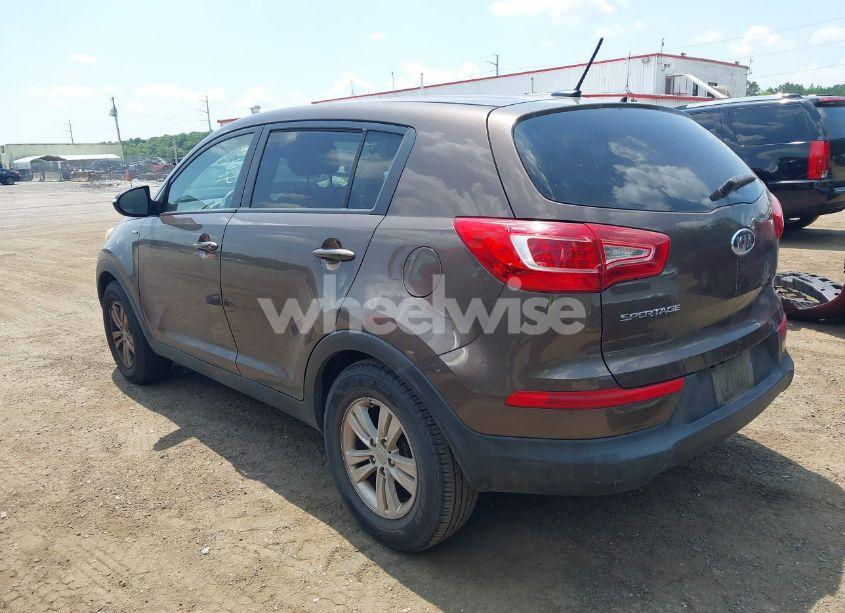 Photo 3 of 2011 Kia Sportage LX (VIN KNDPBCA21B7089890)