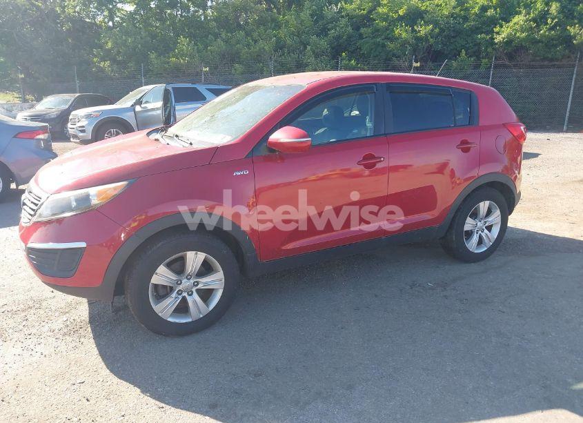 Photo 2 of 2012 Kia Sportage LX (VIN KNDPBCA23C7210386)
