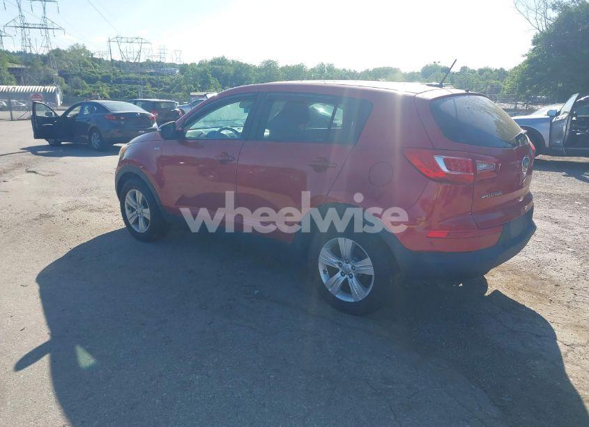 Photo 3 of 2012 Kia Sportage LX (VIN KNDPBCA23C7210386)