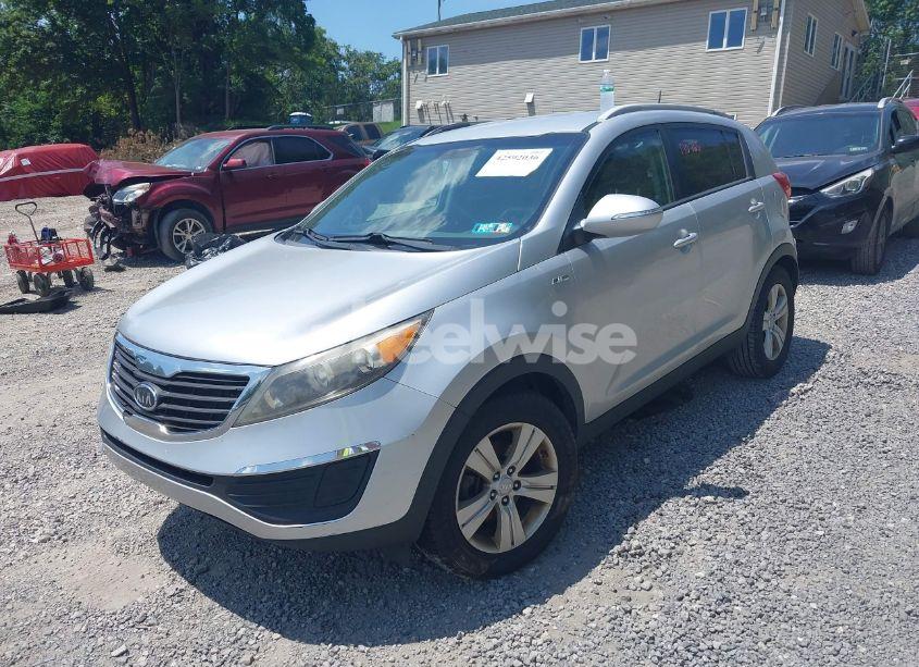 Photo 2 of 2012 Kia Sportage LX (VIN KNDPBCA24C7182503)