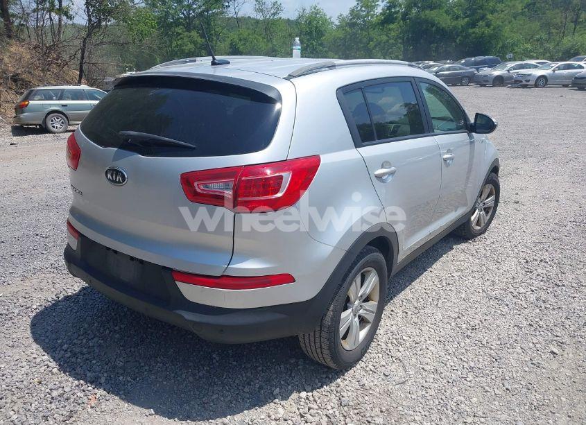 Photo 4 of 2012 Kia Sportage LX (VIN KNDPBCA24C7182503)