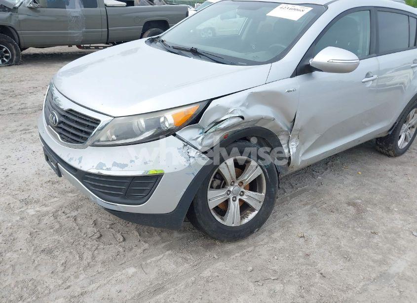Photo 6 of 2013 Kia Sportage LX (VIN KNDPBCA26D7447309)