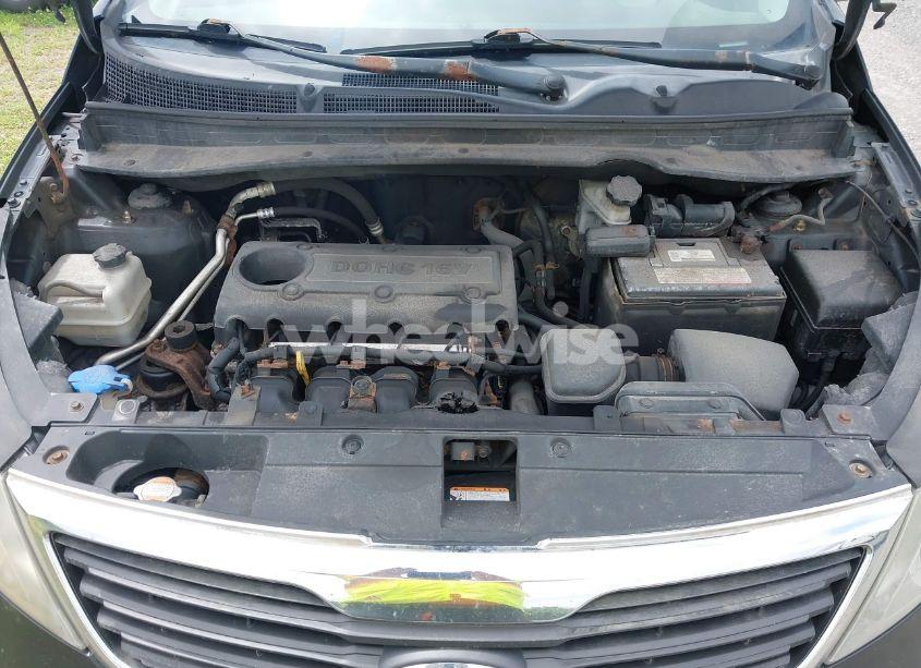 Photo 10 of 2011 Kia Sportage LX (VIN KNDPBCA27B7081079)