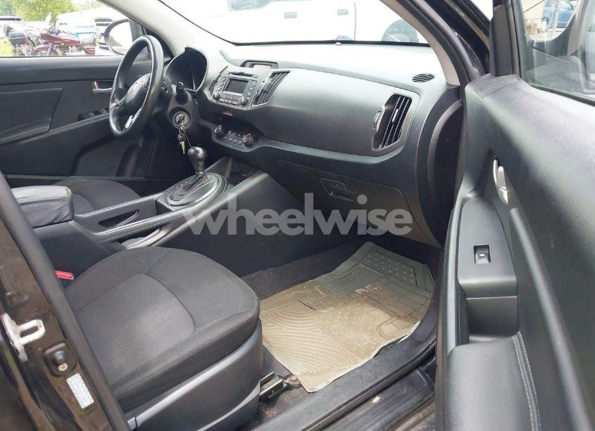 Photo 5 of 2011 Kia Sportage LX (VIN KNDPBCA27B7081079)