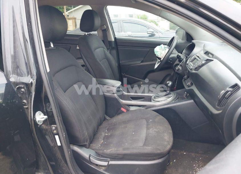Photo 5 of 2013 Kia Sportage LX (VIN KNDPBCA28D7411444)