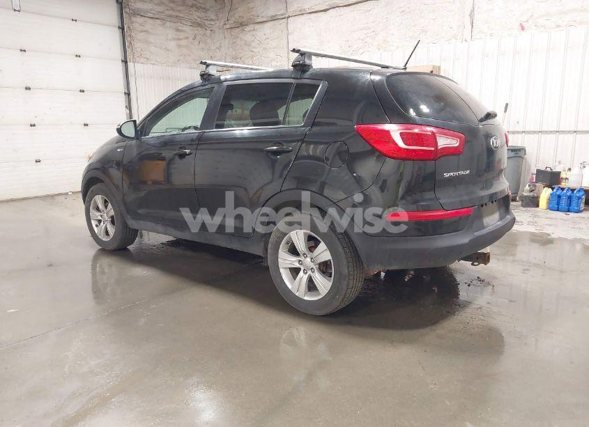 Photo 3 of 2013 Kia Sportage LX (VIN KNDPBCA28D7431693)