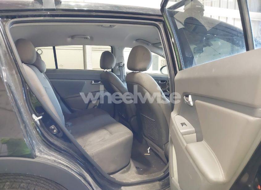 Photo 8 of 2013 Kia Sportage LX (VIN KNDPBCA28D7431693)