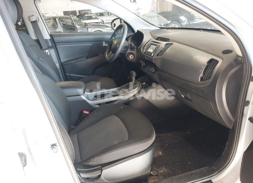 Photo 5 of 2015 Kia Sportage LX (VIN KNDPBCAC0F7693994)