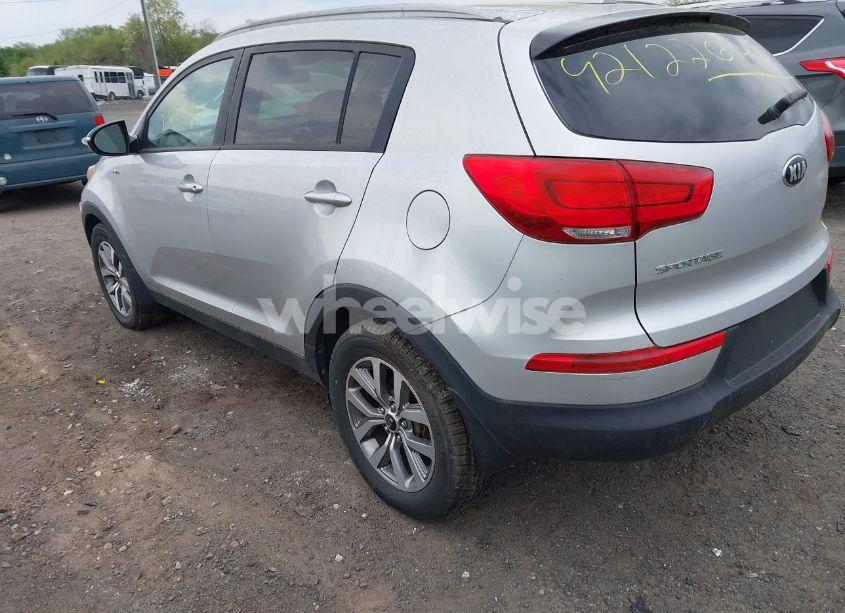 Photo 3 of 2015 Kia Sportage LX (VIN KNDPBCAC2F7670376)