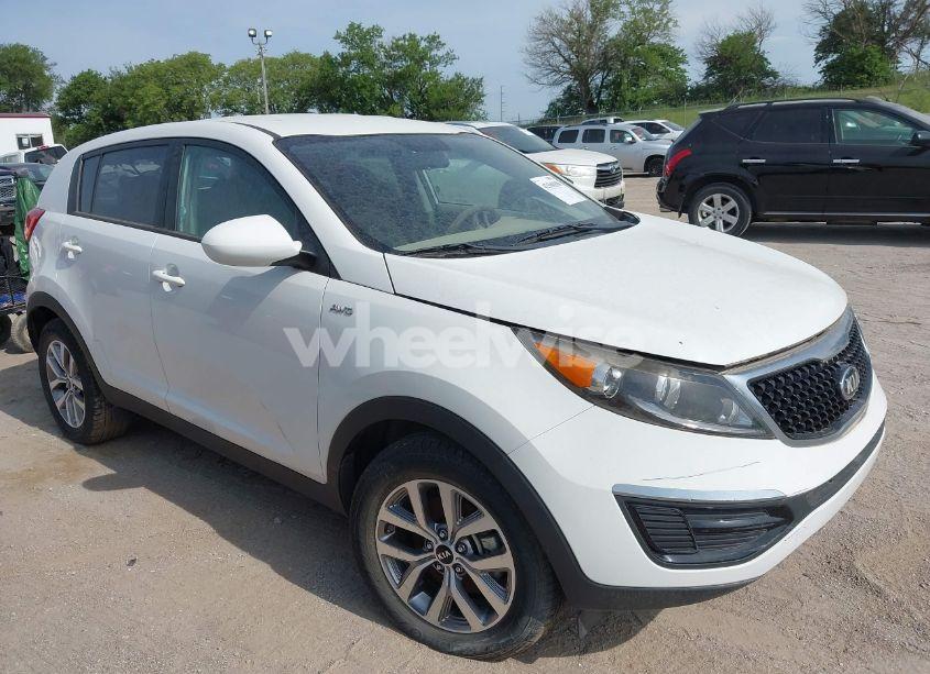 2015 Kia Sportage LX (VIN KNDPBCAC2F7710696) main photo