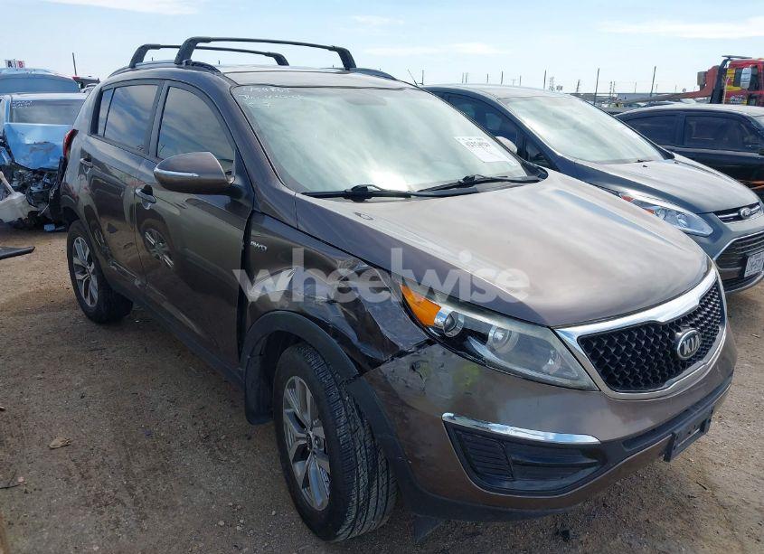 2015 Kia Sportage LX (VIN KNDPBCAC4F7714426) main photo