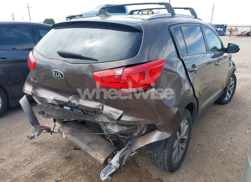 Photo 4 of 2015 Kia Sportage LX (VIN KNDPBCAC4F7714426)
