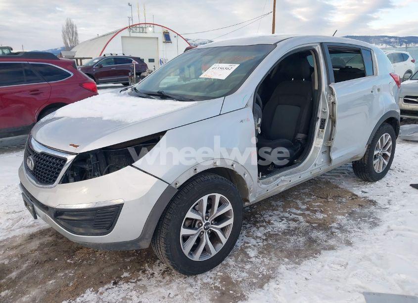 Photo 2 of 2016 Kia Sportage LX (VIN KNDPBCAC4G7876641)