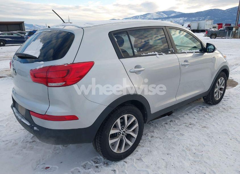 Photo 4 of 2016 Kia Sportage LX (VIN KNDPBCAC4G7876641)