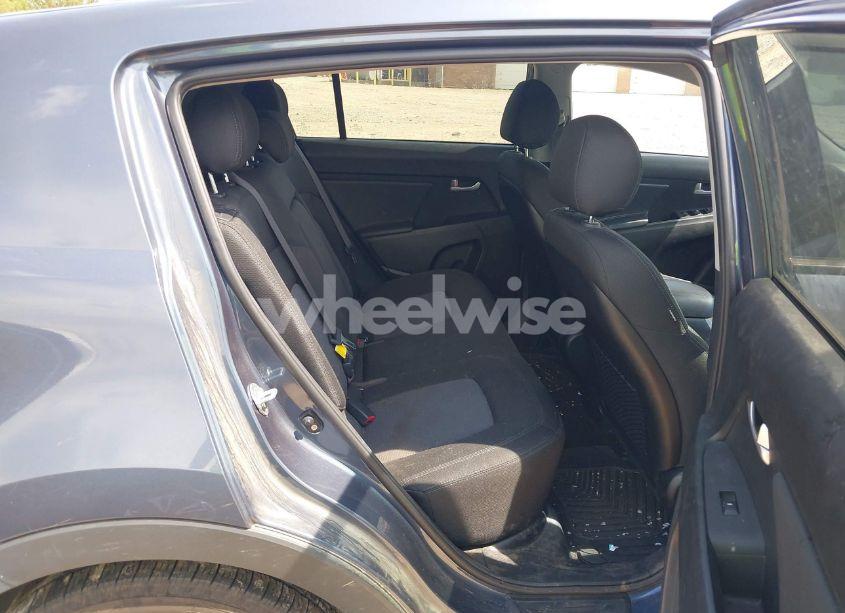 Photo 8 of 2016 Kia Sportage LX (VIN KNDPBCAC6G7865897)