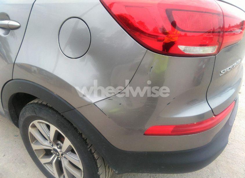 Photo 6 of 2015 Kia Sportage LX (VIN KNDPBCAC7F7684497)