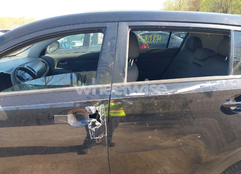 Photo 20 of 2015 Kia Sportage LX (VIN KNDPBCAC7F7792621)