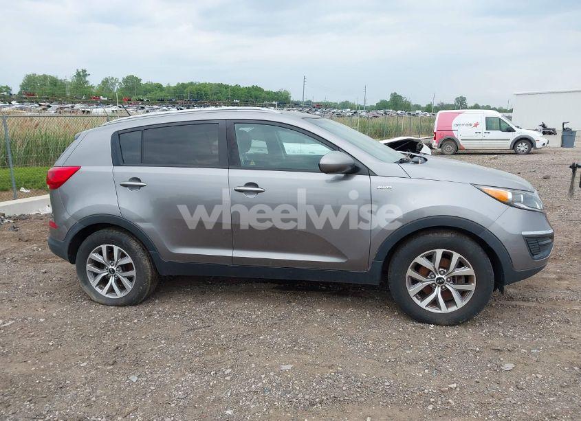 Photo 13 of 2016 Kia Sportage LX (VIN KNDPBCAC7G7862653)