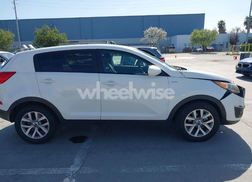 Photo 13 of 2016 Kia Sportage LX (VIN KNDPBCAC8G7803255)