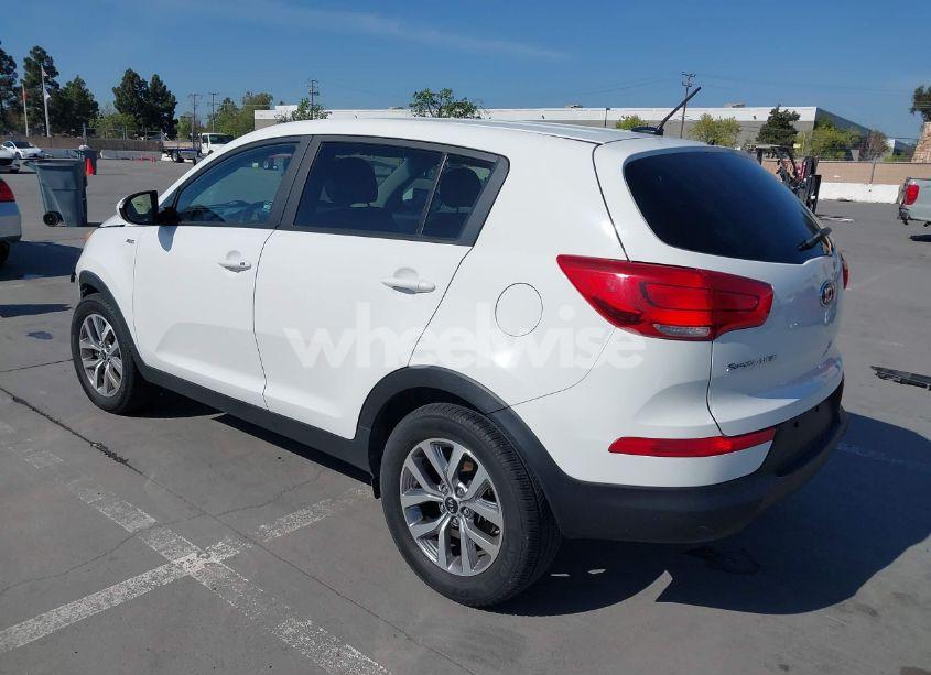 Photo 3 of 2016 Kia Sportage LX (VIN KNDPBCAC8G7803255)