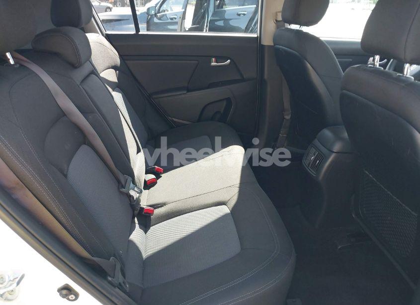 Photo 8 of 2016 Kia Sportage LX (VIN KNDPBCAC8G7803255)