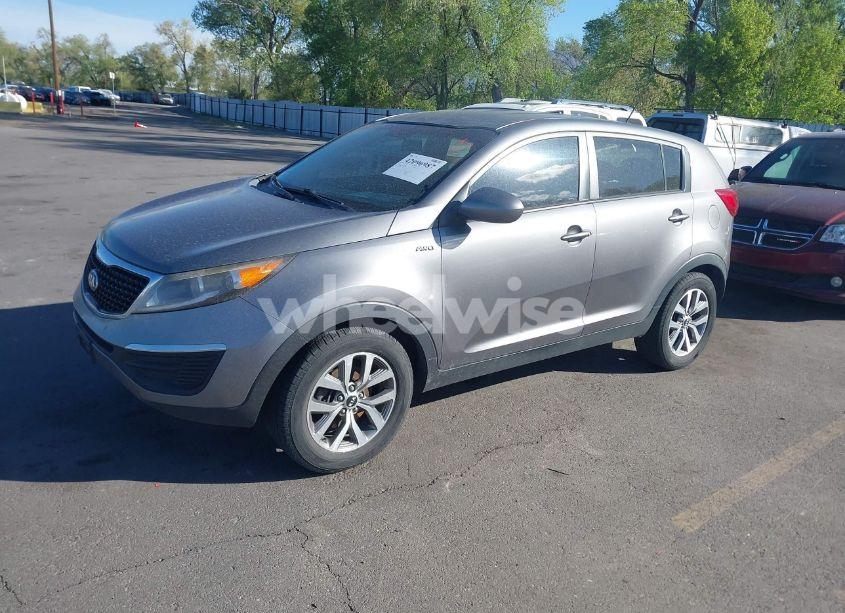 Photo 2 of 2016 Kia Sportage LX (VIN KNDPBCAC9G7840928)