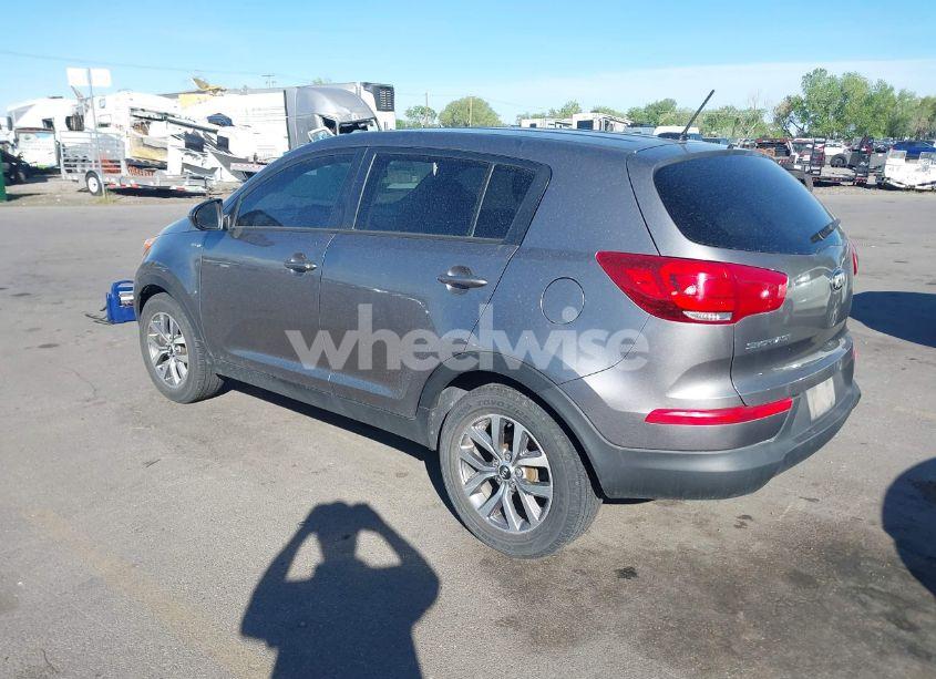 Photo 3 of 2016 Kia Sportage LX (VIN KNDPBCAC9G7840928)