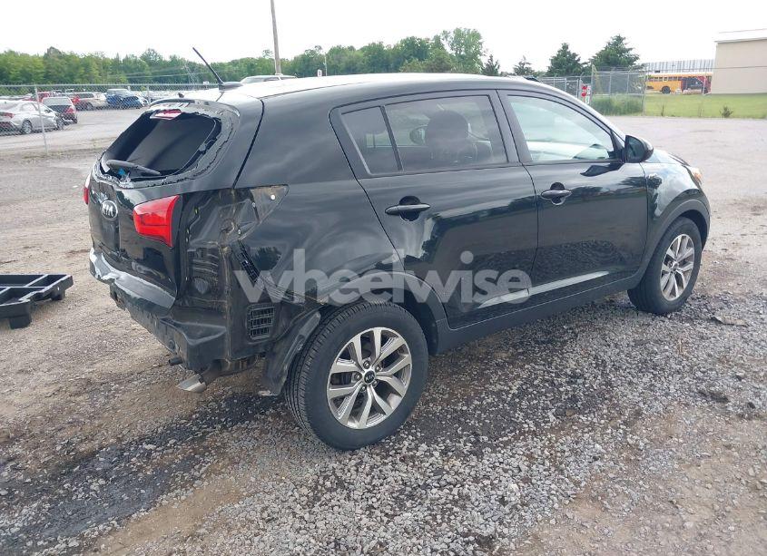 Photo 4 of 2016 Kia Sportage LX (VIN KNDPBCAC9G7863206)