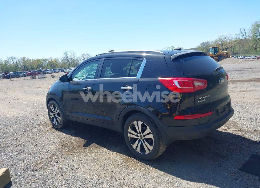 Photo 3 of 2013 Kia Sportage EX (VIN KNDPC3A20D7438621)