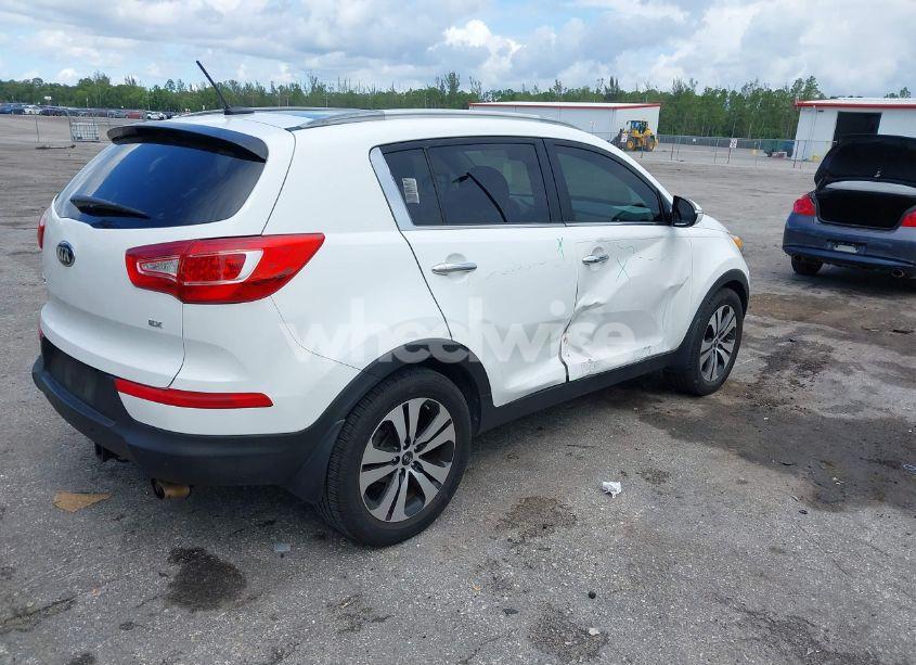 Photo 4 of 2013 Kia Sportage EX (VIN KNDPC3A21D7528487)