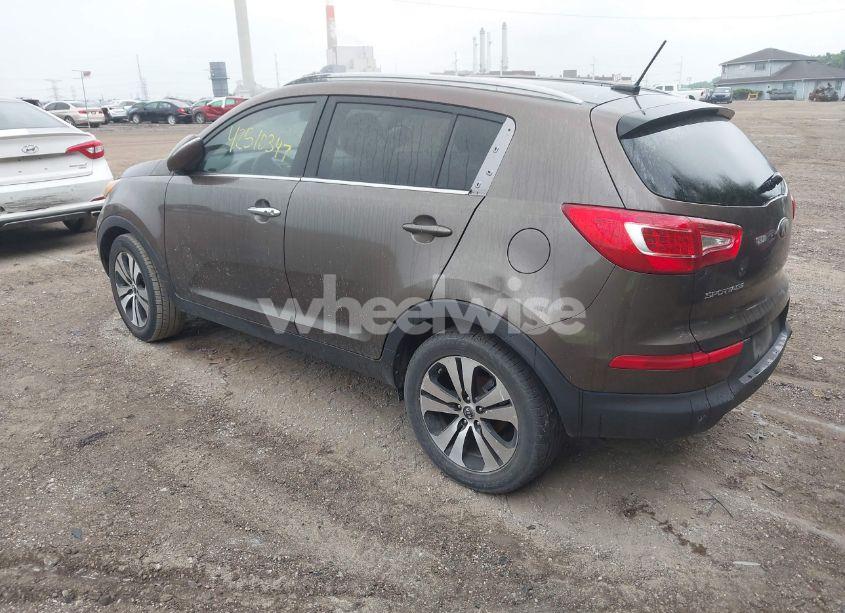 Photo 3 of 2013 Kia Sportage EX (VIN KNDPC3A28D7449821)