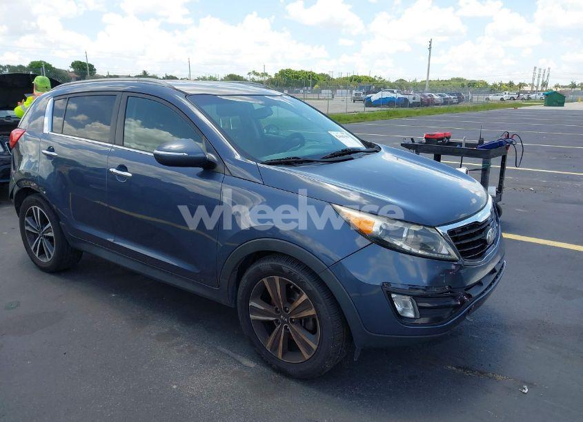 2015 Kia Sportage SX (VIN KNDPC3A60F7772993) main photo