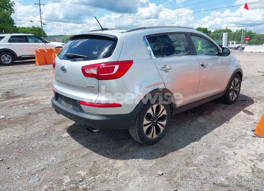 Photo 4 of 2011 Kia Sportage SX (VIN KNDPC3A68B7148742)