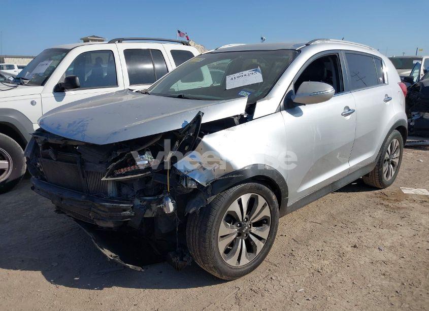 Photo 2 of 2013 Kia Sportage SX (VIN KNDPC3A6XD7432182)