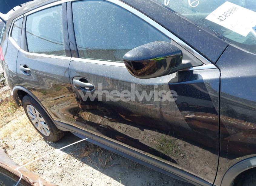 Photo 14 of 2017 Nissan Rogue S (VIN KNDPC3AC1G7******)