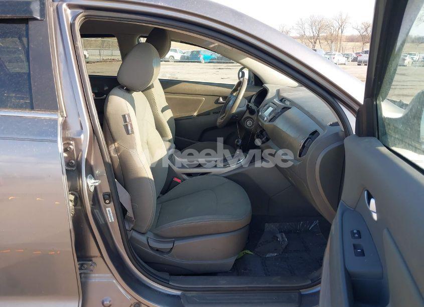 Photo 5 of 2014 Kia Sportage EX (VIN KNDPC3AC6E7662759)