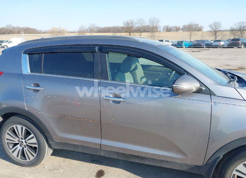 Photo 6 of 2014 Kia Sportage EX (VIN KNDPC3AC6E7662759)