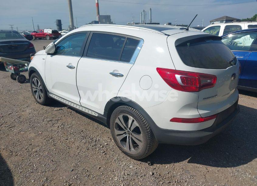 Photo 3 of 2013 Kia Sportage EX (VIN KNDPCCA22D7363985)