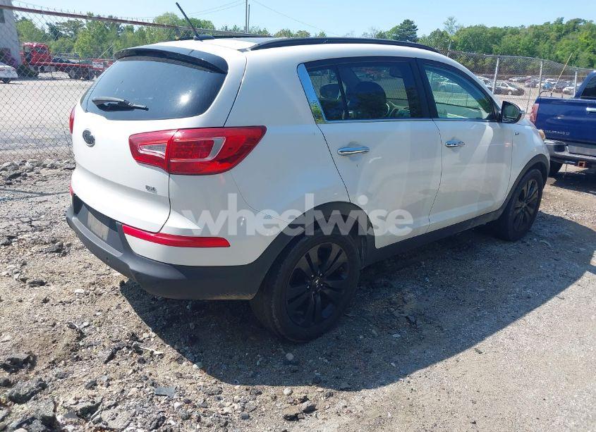 Photo 4 of 2012 Kia Sportage EX (VIN KNDPCCA24C7259982)