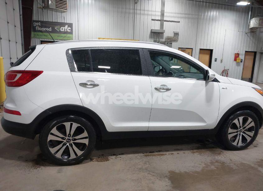 Photo 13 of 2013 Kia Sportage EX (VIN KNDPCCA28D7460687)