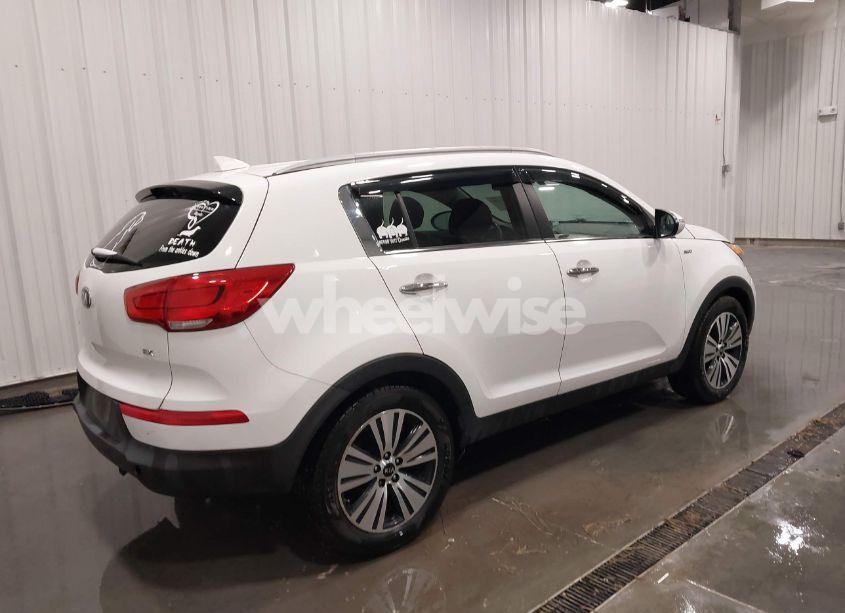 Photo 4 of 2015 Kia Sportage EX (VIN KNDPCCAC6F7786029)