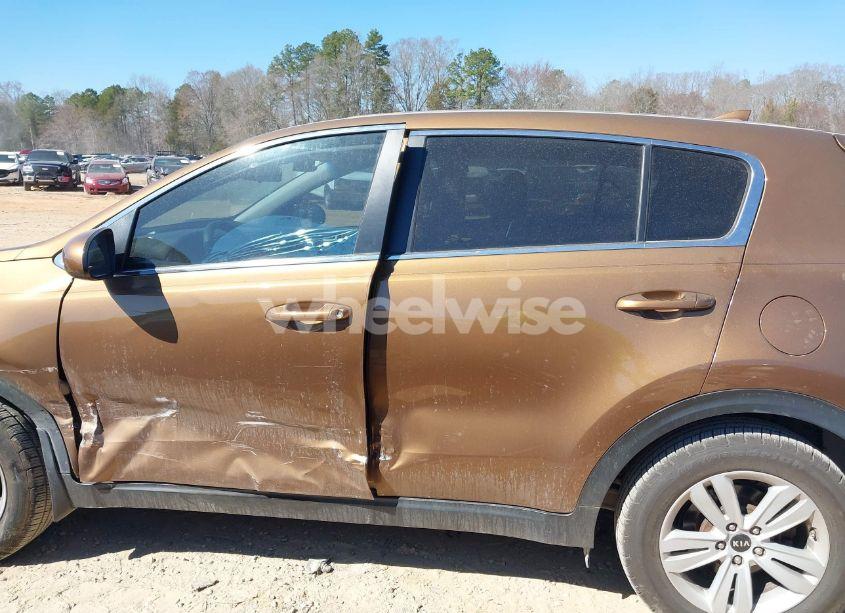 Photo 14 of 2017 Kia Sportage LX (VIN KNDPM3AC0H7106531)