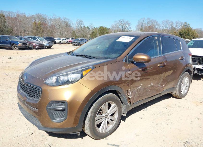 Photo 2 of 2017 Kia Sportage LX (VIN KNDPM3AC0H7106531)